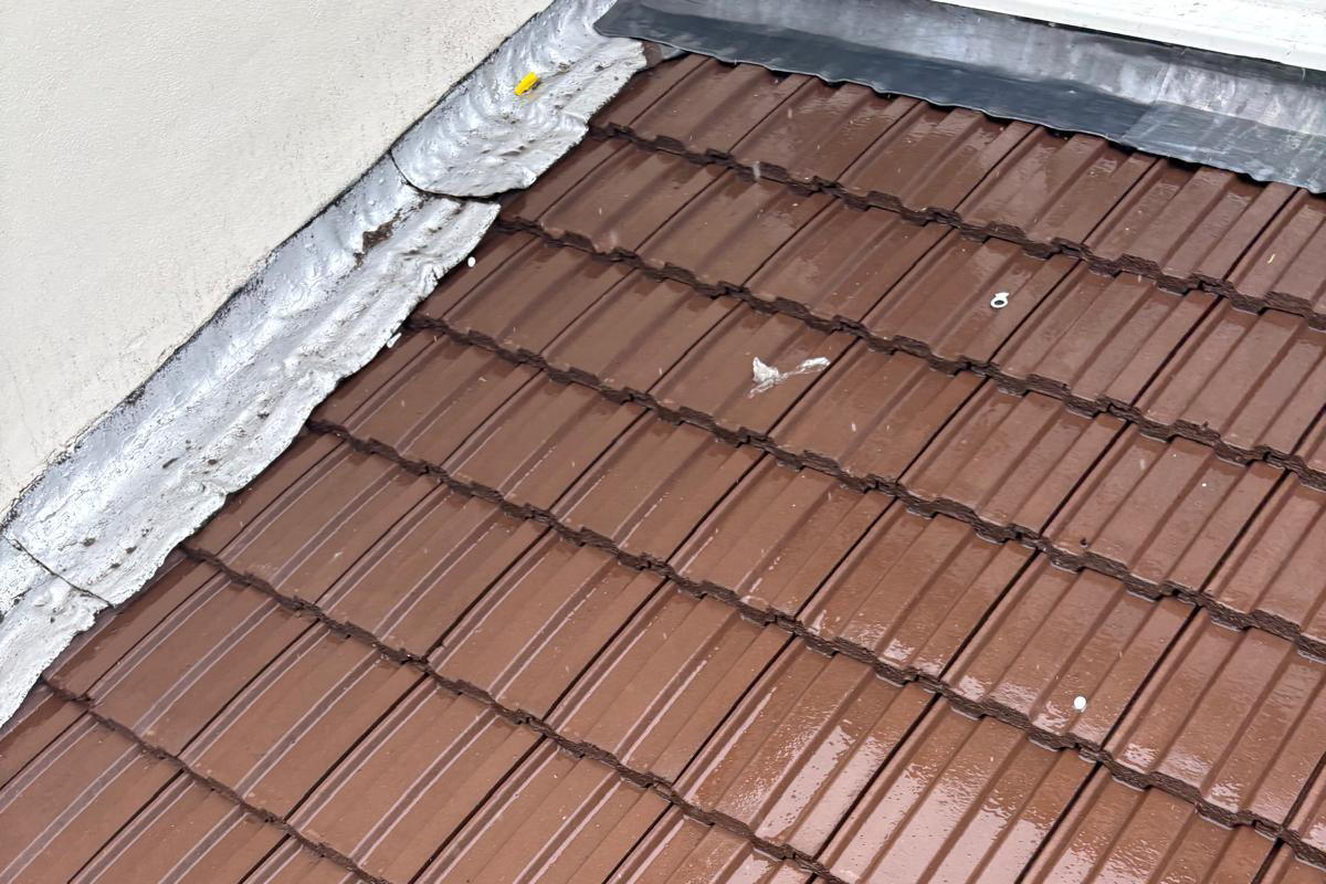 Roof Cleaning London | Smart Fix Roofing and Gutters